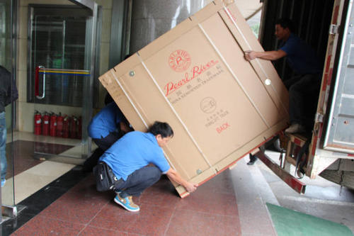 西山钢琴贵重工艺品无忧运